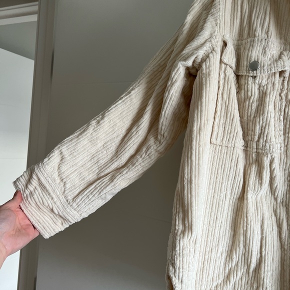 UO Corduroy Button Up Ivory Jacket - M/L - Picture 3 of 9